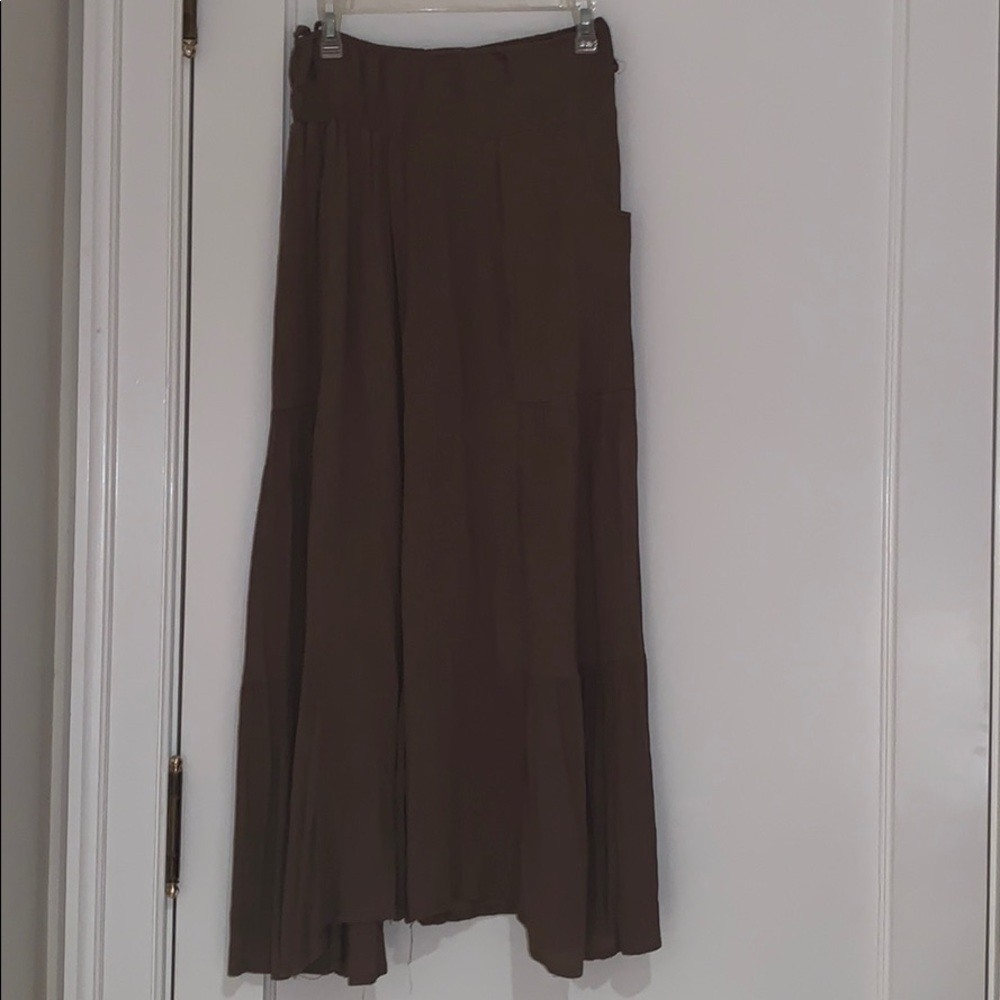 Army green flowy pants